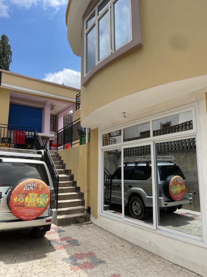 דאר א-סאלאם Moments Park Motel מראה חיצוני תמונה